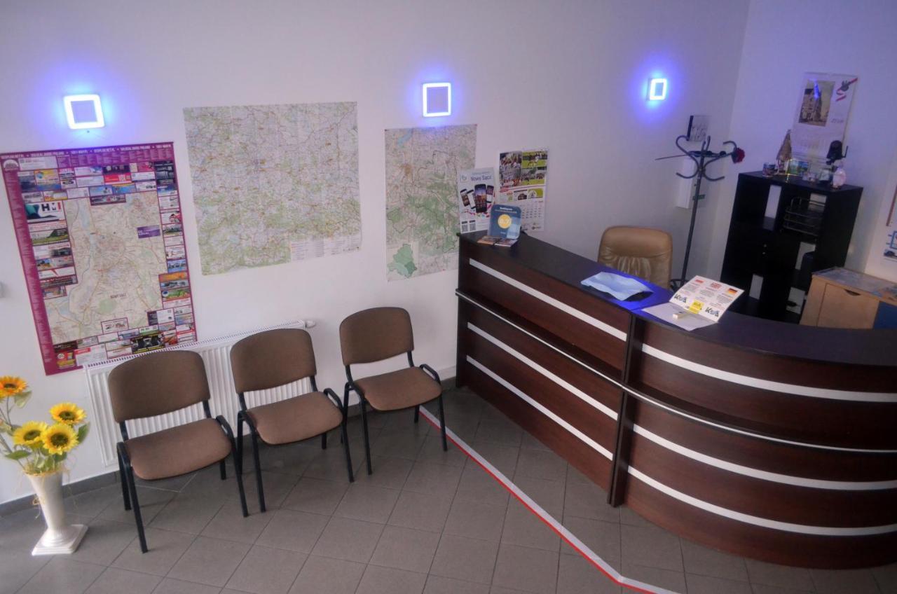 Keisa Apartrooms Nowy Sacz Bagian luar foto