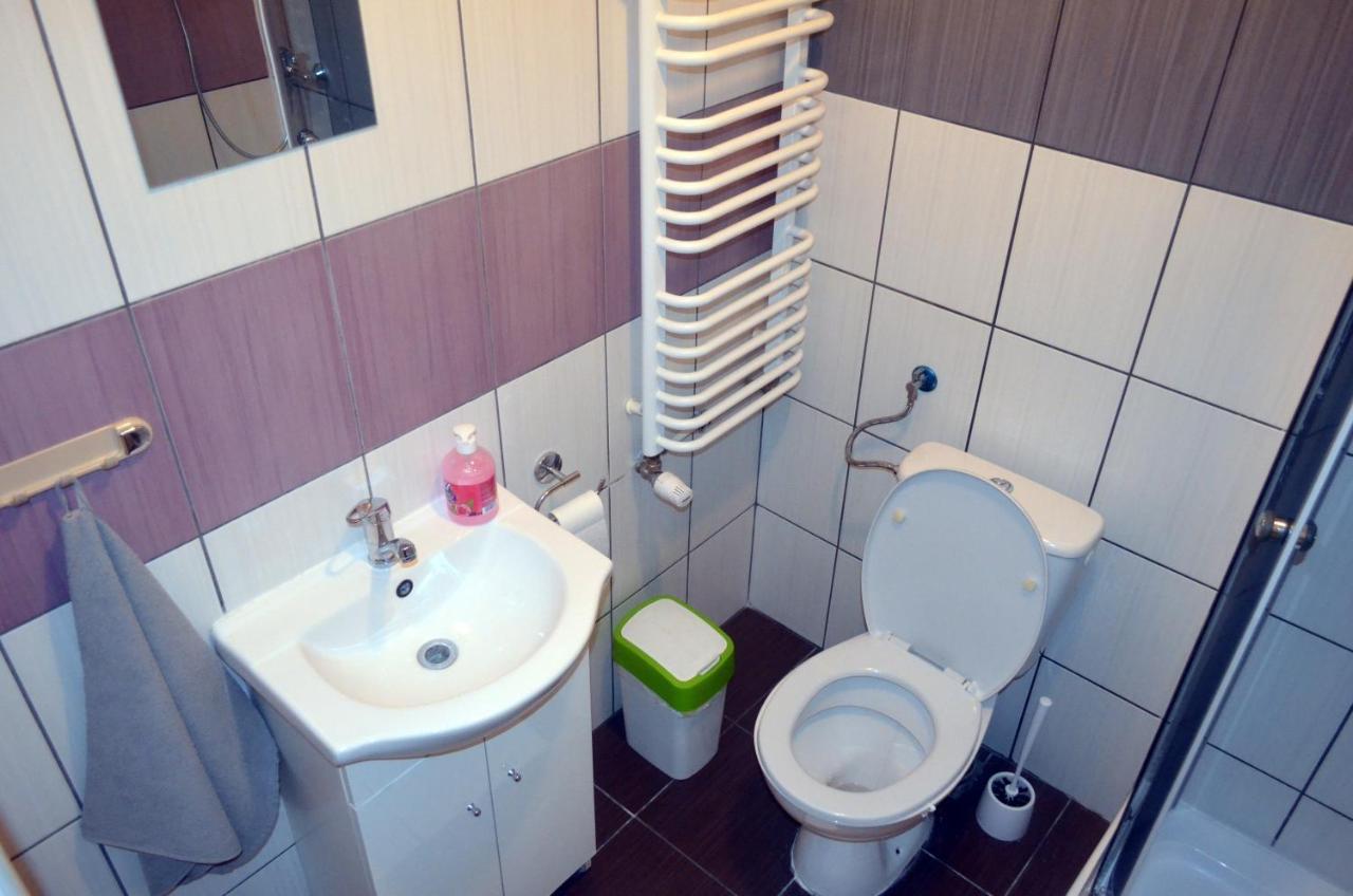 Keisa Apartrooms Nowy Sacz Bagian luar foto