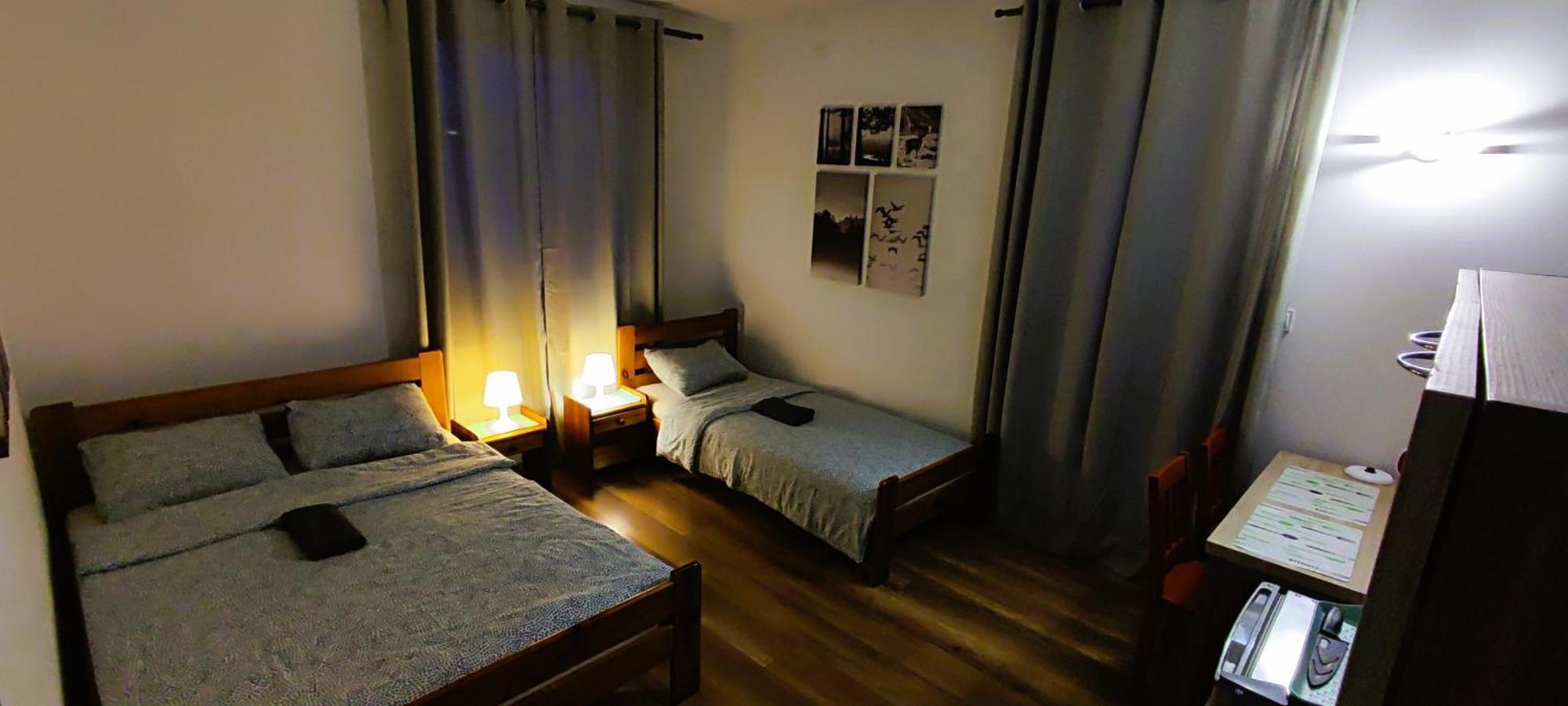 Keisa Apartrooms Nowy Sacz Bagian luar foto