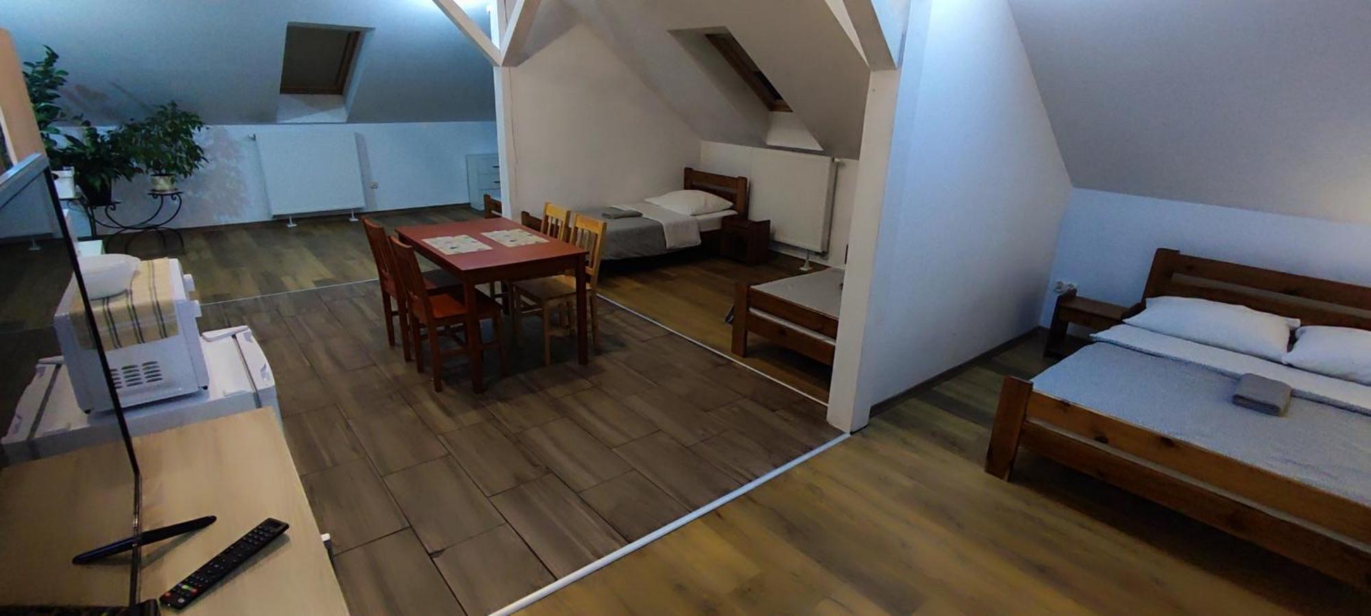 Keisa Apartrooms Nowy Sacz Bagian luar foto
